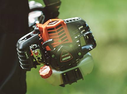Choosing the Right Trimmer A Guide for Spring Lawn Care